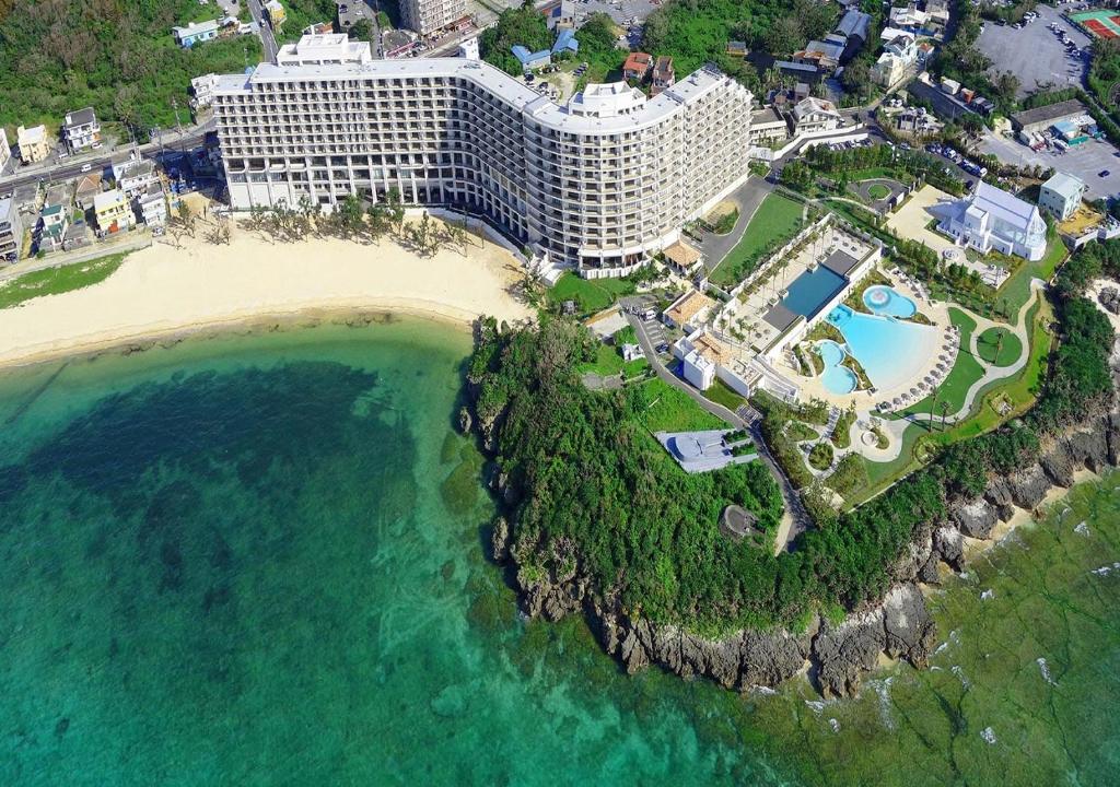 沖繩蒙特利水療度假酒店（Hotel Monterey Okinawa Spa & Resort）